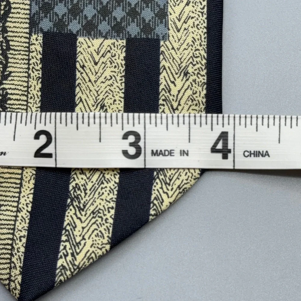 Dino‎ Romaro Patchwork Silk Trading Necktie Men Statement Pattern